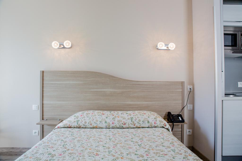 Annexe Hotel De La Gare Андай Экстерьер фото