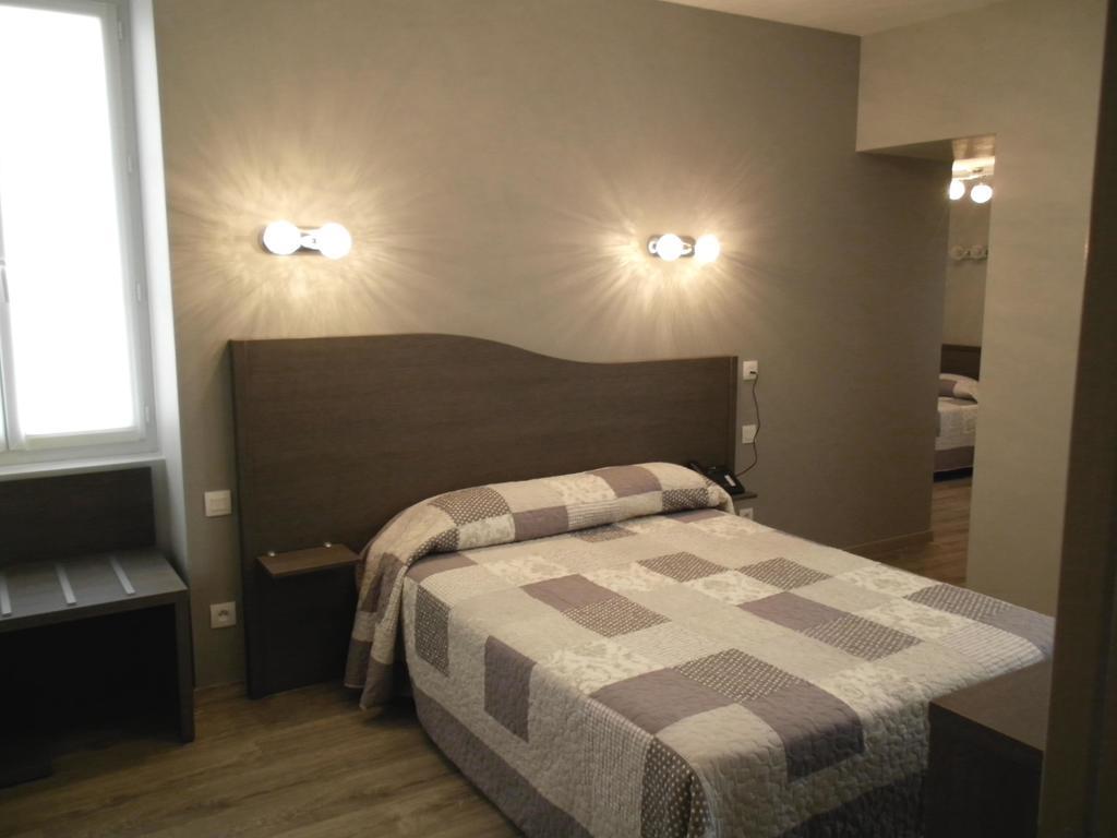 Annexe Hotel De La Gare Андай Экстерьер фото